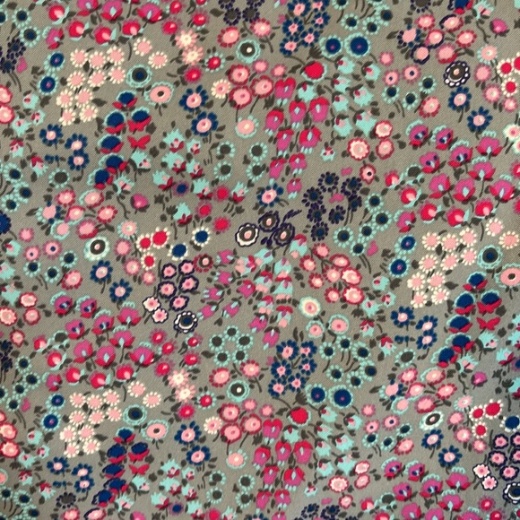 Vera Bradley scrub top small - Picture 9 of 9